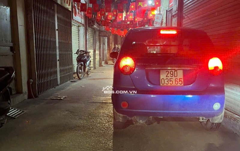 Bán nhà NGÕ 135 PHỐ Đội Cấn lô góc 60M2, 7 tầng thang máy doanh thu 1.2 TỶ/NĂM GIÁ 25,5 TỶ